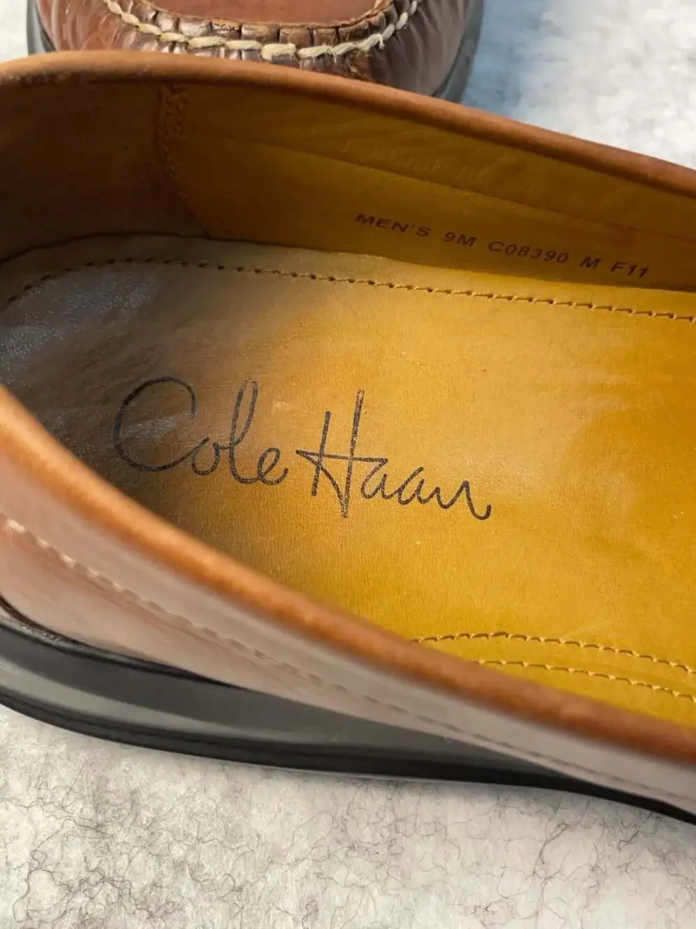 Cole Haan  Brown Leather Penny Loafers C08390 size 9 Nike  base